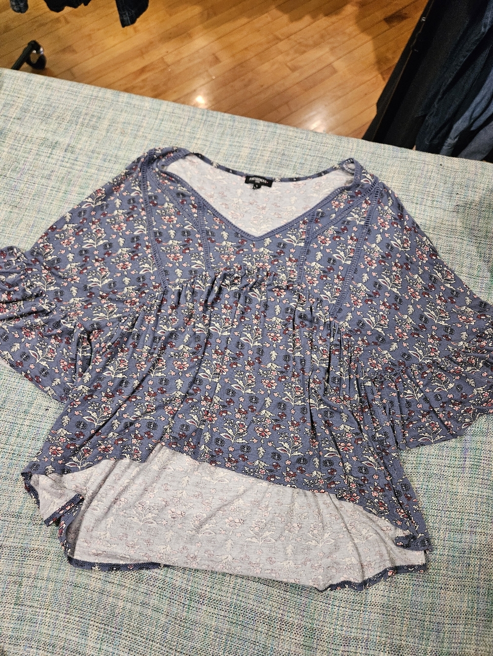Freshman 1996 Cropped Boho Flutter Sleeve Top